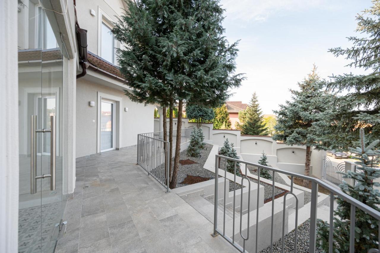 Dozsa Residence Oradea Exteriér fotografie