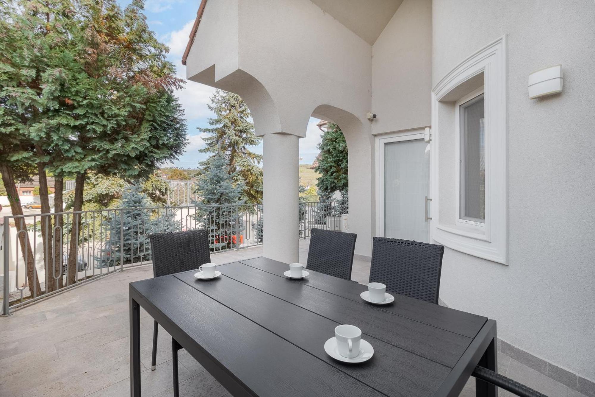 Dozsa Residence Oradea Exteriér fotografie