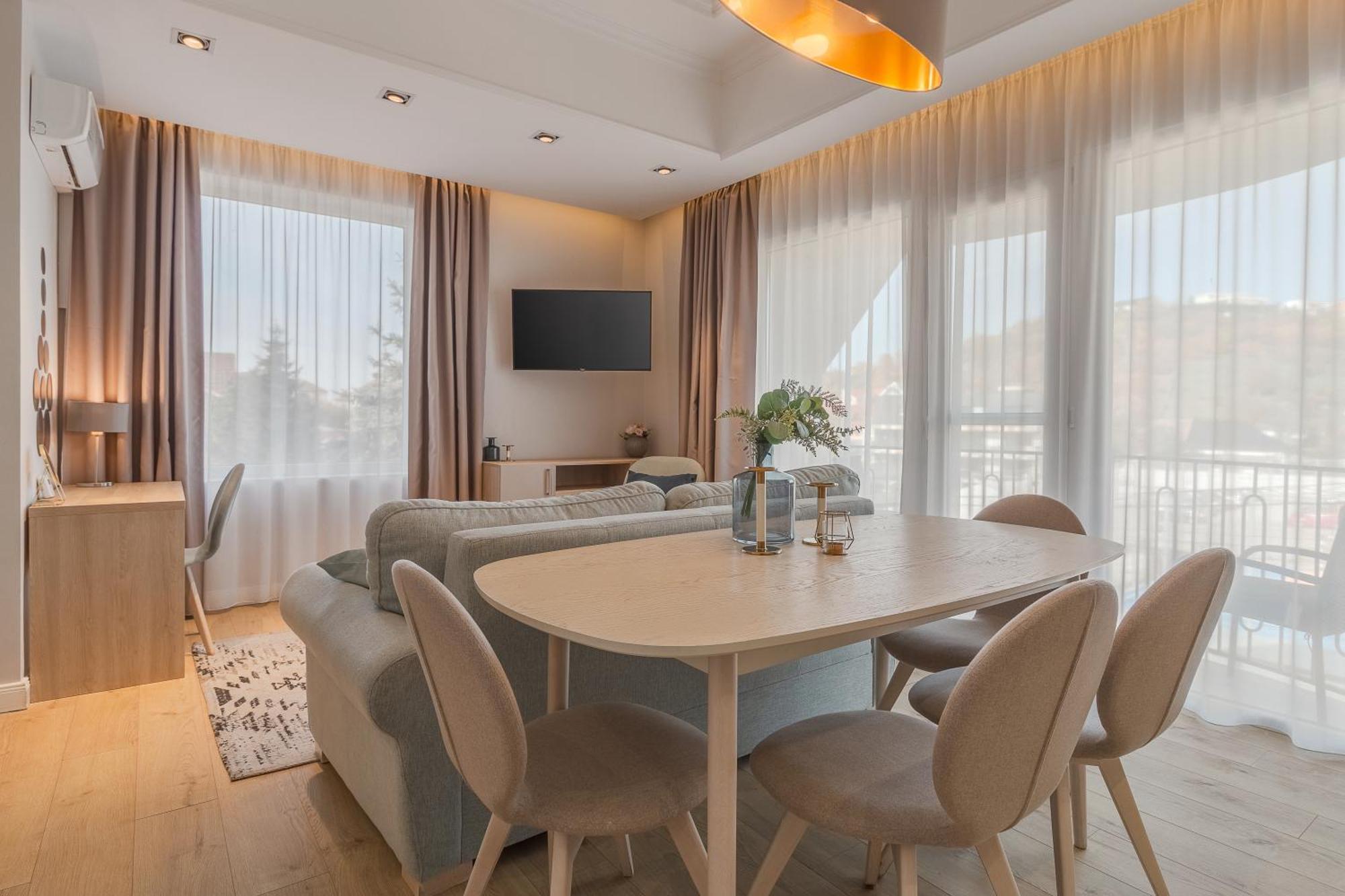 Dozsa Residence Oradea Exteriér fotografie